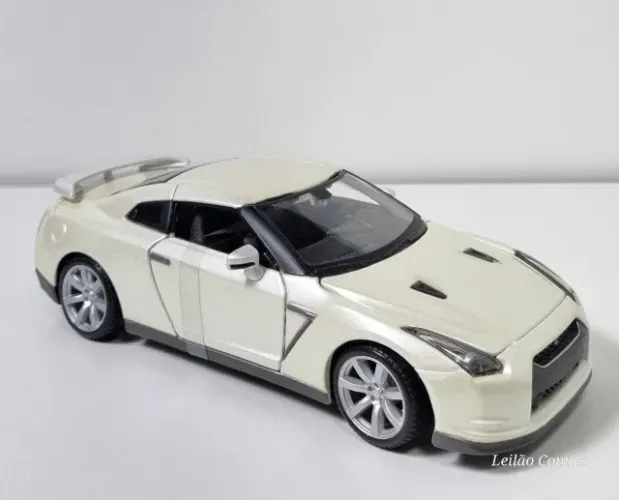 Miniatura Nissan Gt-r Maisto 1/24