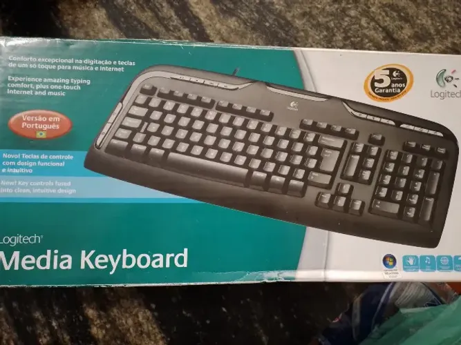 Teclado Lojitech Media Keyboard