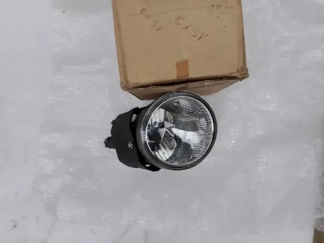 Farol de Neblina L/D NISSAN