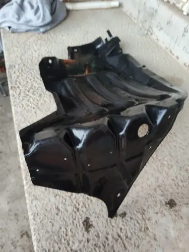 Para-barro direito Mitsubishi L200 Triton esporte 2020 2021 2022 original