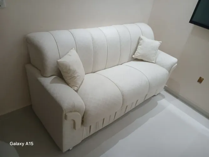 Reforma e fabricação de sofá cabeceiras. *