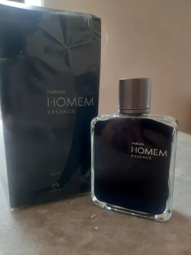Natura homem essence aberto, quase cheio 