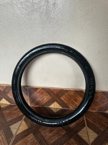 Pneu vipal dianteiro da Pop