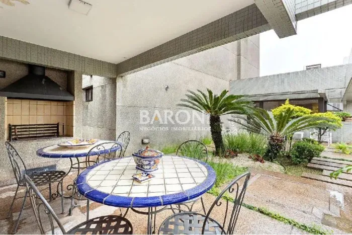 Baroni Imóveis, imobiliária em Moema, especializada em compra e venda de imóveis residenci