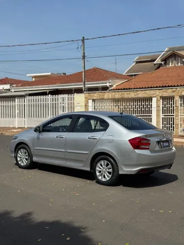 Honda City Sedan LX 1.5 Flex 16V 4P Mec. 2013