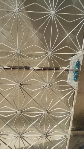 Porta de ferro maciço 