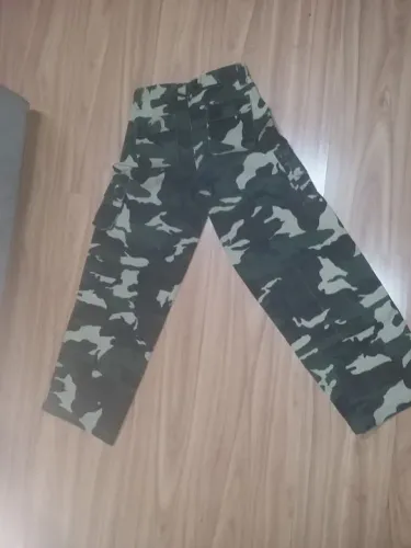 Calça camuflada infantil 10 anos