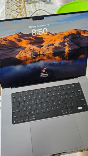 Macbook 16" M1 Pro 16GB 512GB