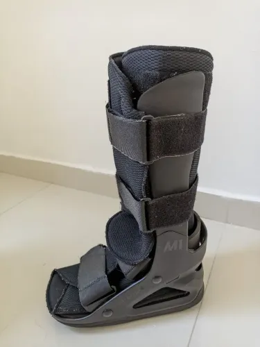 Bota Ortopédica M1 Longa tamanho M Mercur