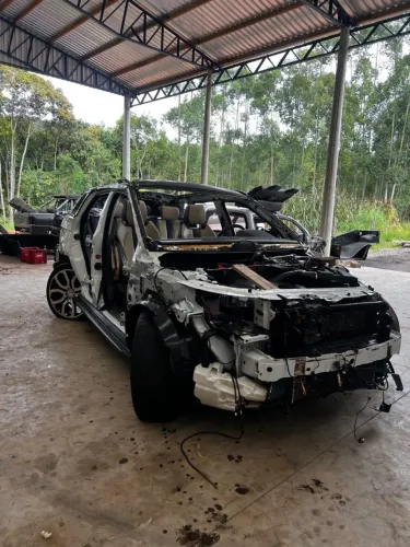 Evoque em peças 