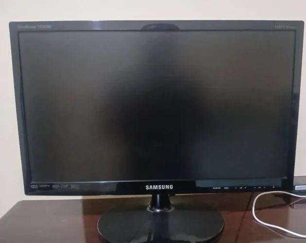 Samsung monitor 22 polegadas não é smart