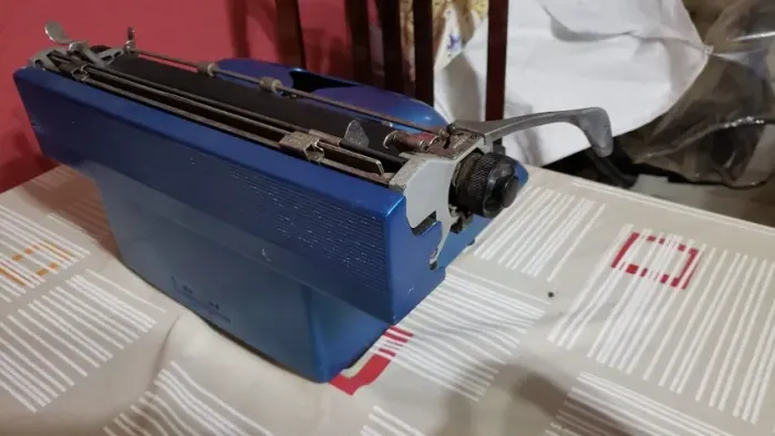 Maquina de Datilografar Olivetti Lexikon 80  Antiguidade Por tempo limitado