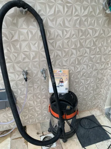 Aspirador de pó e água inox Black and Decker