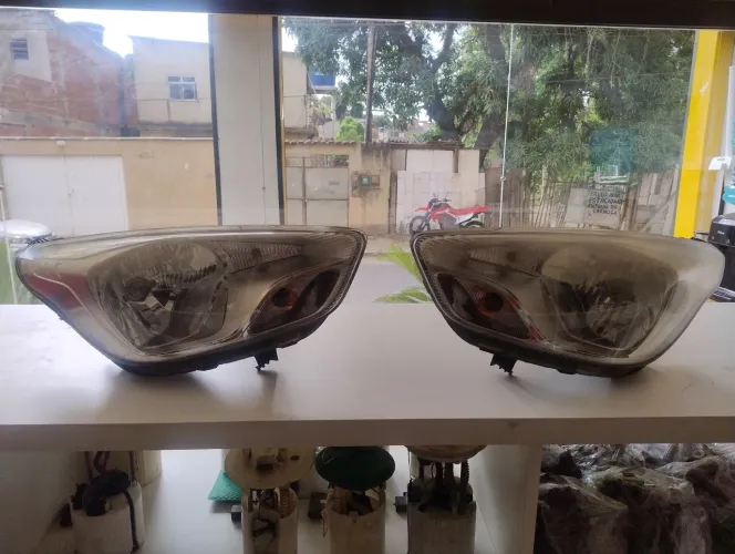 par de farol do Ford Ka 2015 a 2019