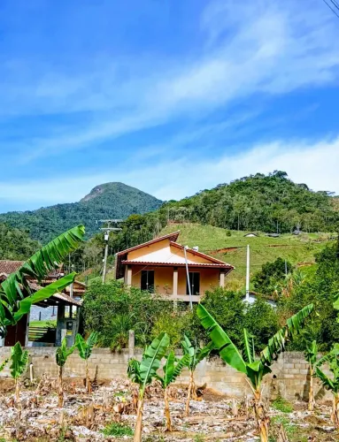 Casa nova Córrego de Santo Antônio 8km de São Pedro da Serra/Lumiar