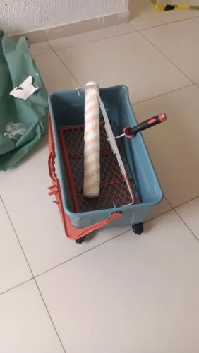 Pintura pintor disponível 