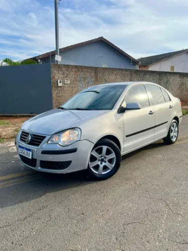 Volkswagen Polo Sedan 1.6 MI Total Flex 8V 4P 2009