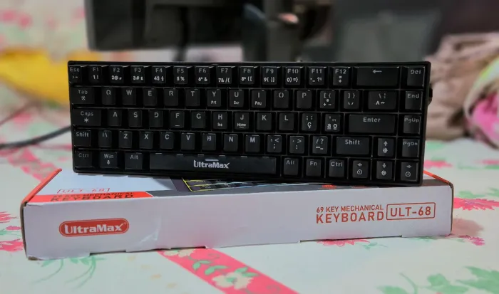 TECLADO MECÂNICO RGB SWITCH RED