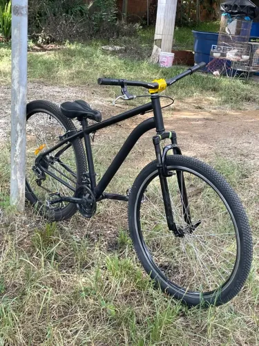 Bicicleta MTB Aro 29 - Perfeita para trilhas e cidade!