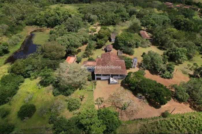 Área com 24 hectares as margens da BR 232 no Distrito Industrial de Pombos