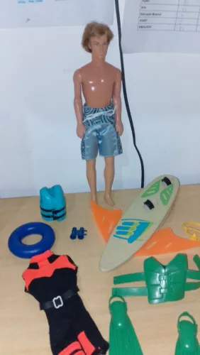 Boneco Ken Beach Fun ken - leia descrição