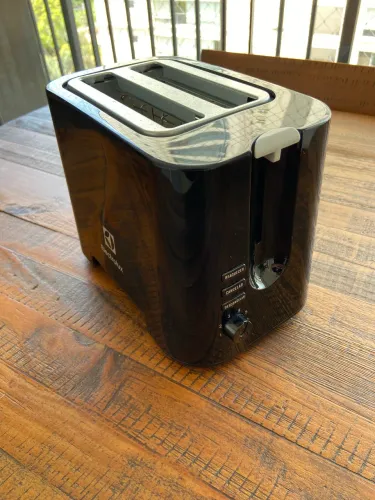 Torradeira Electrolux Nova 220v
