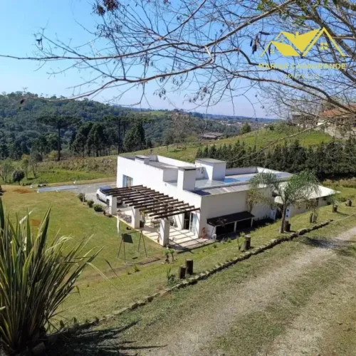 Imóvel para aluguel e venda tem 300 metros quadrados com 3 quartos em Samambaia - Campo Ma