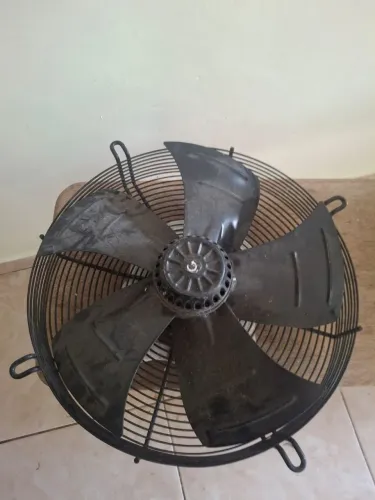Vende-se Motor ventilador para câmara frigorífica