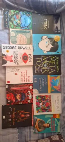 Livros diversos (R$ 25 CADA)