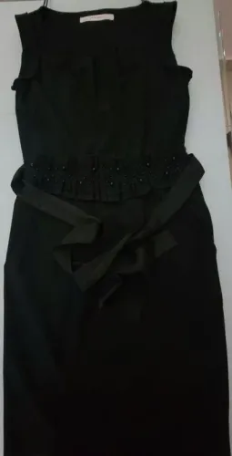 Vestido preto zara com detalhes em pedrarias tam P