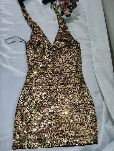 Vestido Sequinedo Dourado