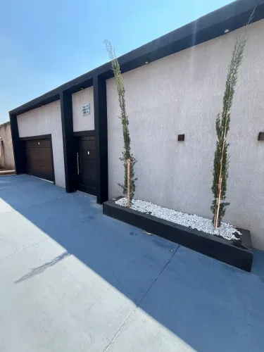 Casa de alto padrão em Nerópolis 