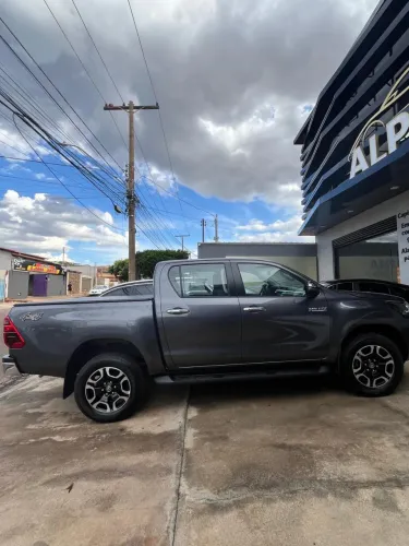 Toyota Hilux CD SRV 4X4 2.8 TDI Diesel Aut. 2025