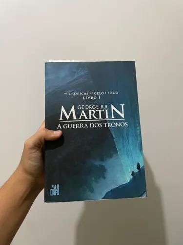 A GUERRA DOS TRONOS - George R. R. MARTIN