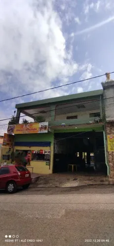 //Casa na Compensa com ponto comercial e apartamentos