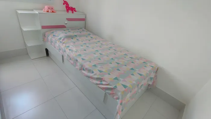 Cama solteiro com bicama
