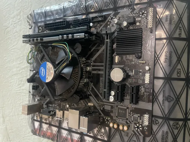 Kit Placa Mãe Processador Fonte e Memória 