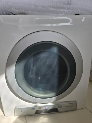 Secadora Eletrolux em bom estado