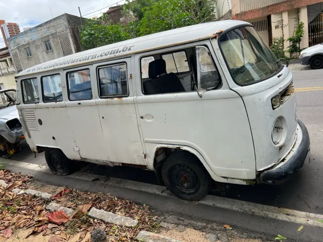 Sucata de Kombi