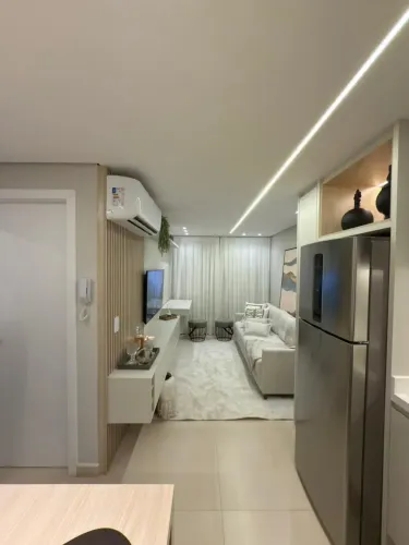 Lindo 1 Quarto Mobiliado e Decorado a 1 Quadra da FAE e Próximo à Santa Casa