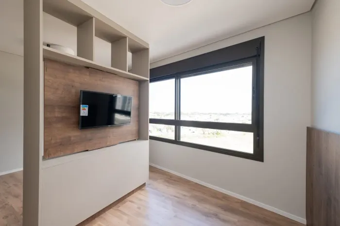 Loft semi mobiliado com cozinha planejada à venda no Areal praticidade, estilo e excelent