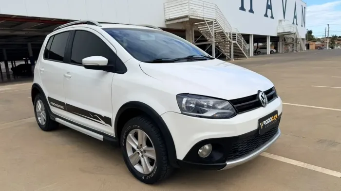 Volkswagen Crossfox 1.6 MI Total Flex 8V 5P 2011