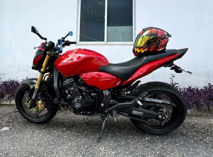 Honda Hornet 600F 2014 - Impecável.