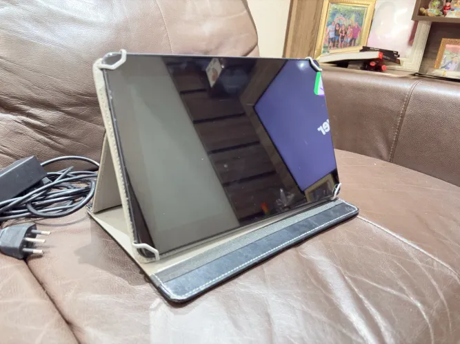 Tablet PC Dell Latitude 5175 (Windows 10) + Teclado e Capa