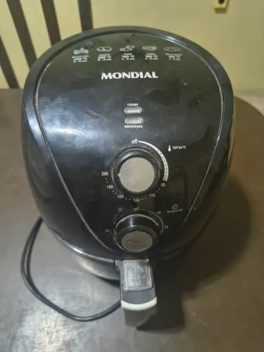 Air Fryer Mondial Pratic AF-35-BF Preta 3,5L (usada)