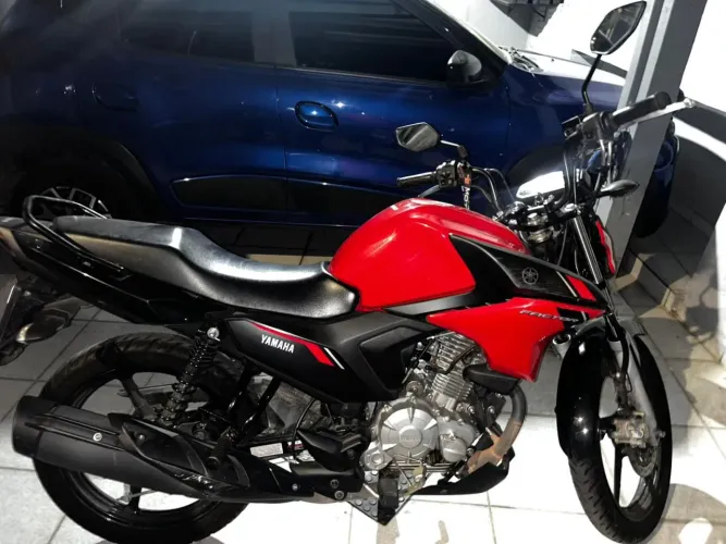 Yamaha Factor 150 2025/26, único dono, apenas 16 mil km.