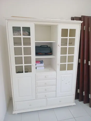 Guarda roupa e cômoda