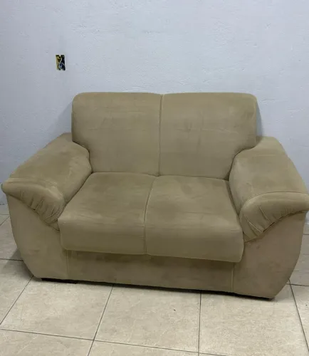 Sofá 2 lugares 