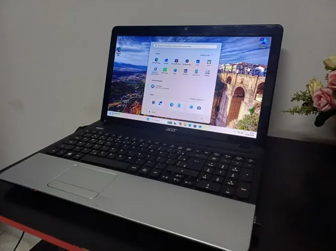 Notebook acer aspire E1-531