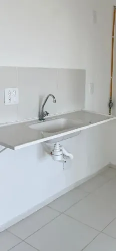 Pia e Tanque e torneira semi novo